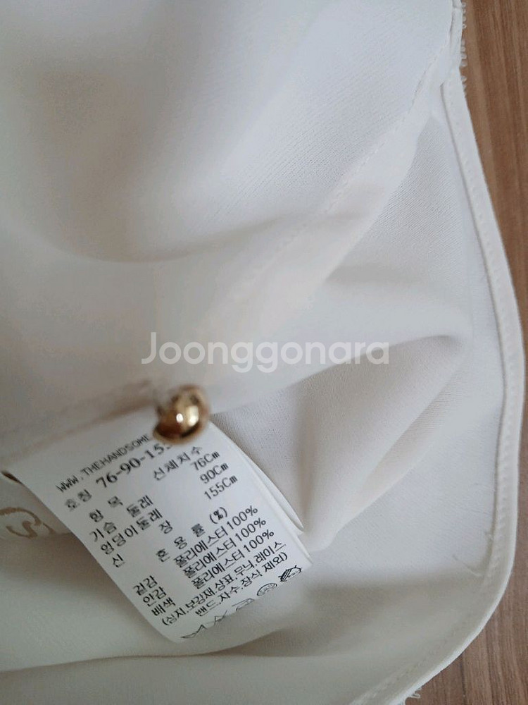 레이스 프릴넥 하프 블라우스--4