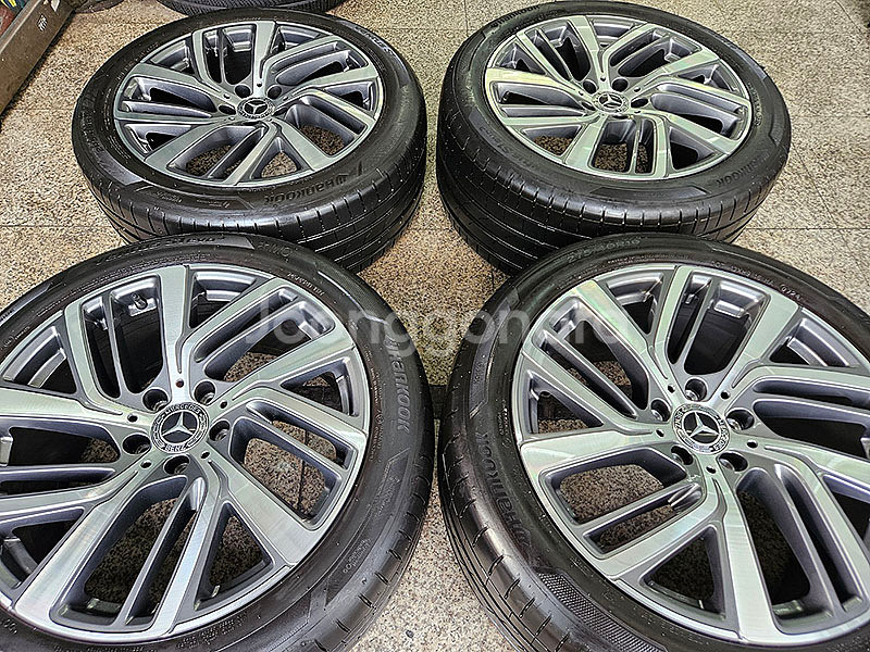 벤츠 W214 신형 E클래스 19인치 정품휠 타이어셋트--1