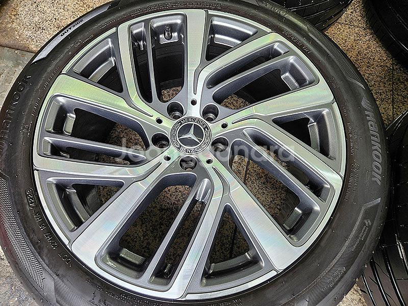 벤츠 W214 신형 E클래스 19인치 정품휠 타이어셋트--2