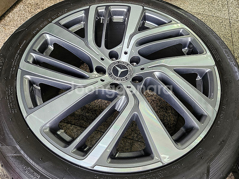 벤츠 W214 신형 E클래스 19인치 정품휠 타이어셋트--4