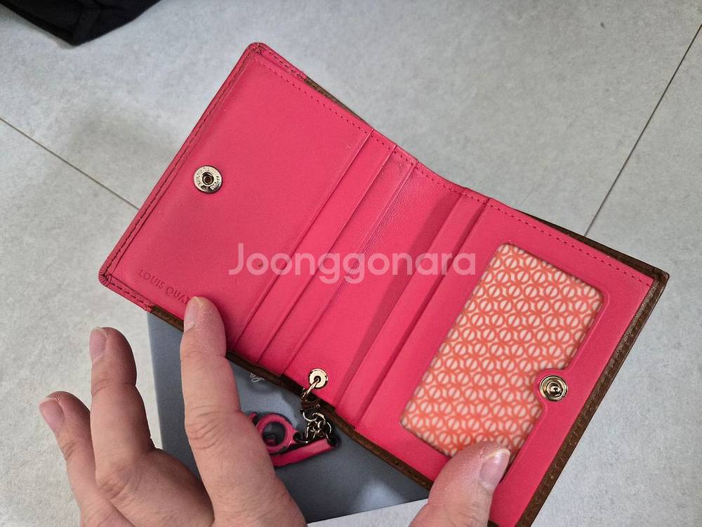 루이까또즈 여성 반지갑--1