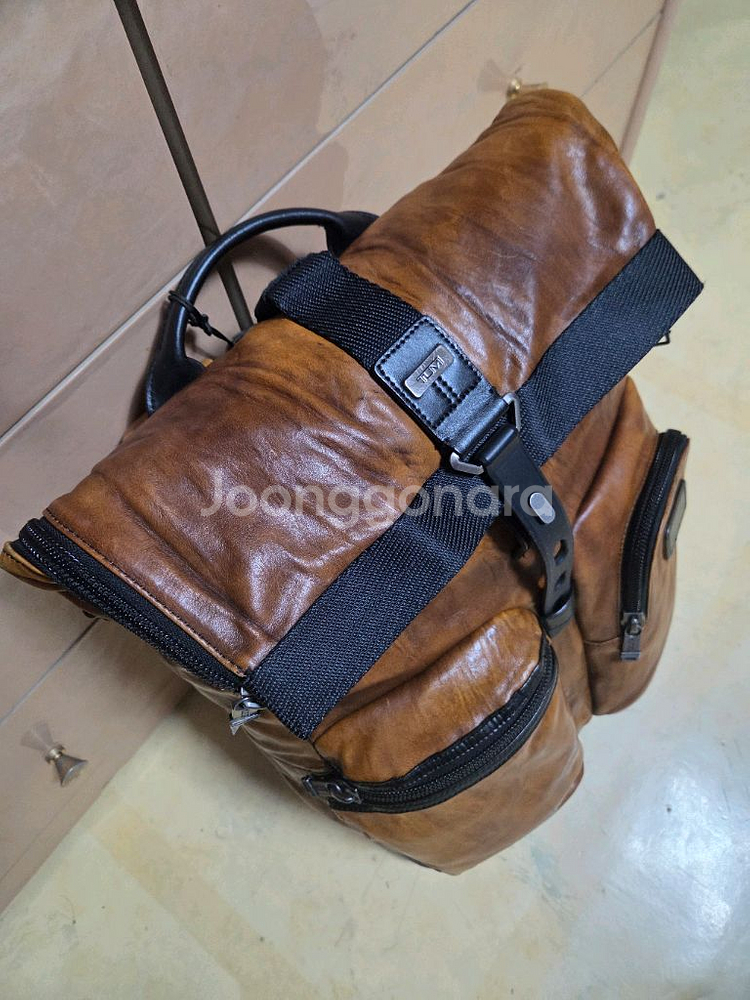 투미 정품 알파브라보 루크 롤탑 레더 백팩--2