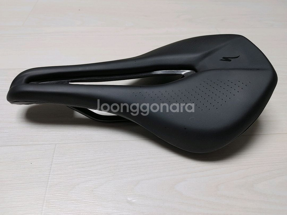 스페셜라이즈드 파워 콤프 안장 143미리 검정레일 팝니--4