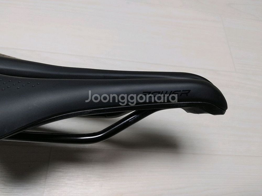 스페셜라이즈드 파워 콤프 안장 143미리 검정레일 팝니--8