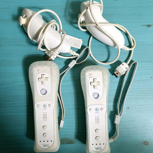 닌텐도 wii 리모컨 + 눈차크 세트