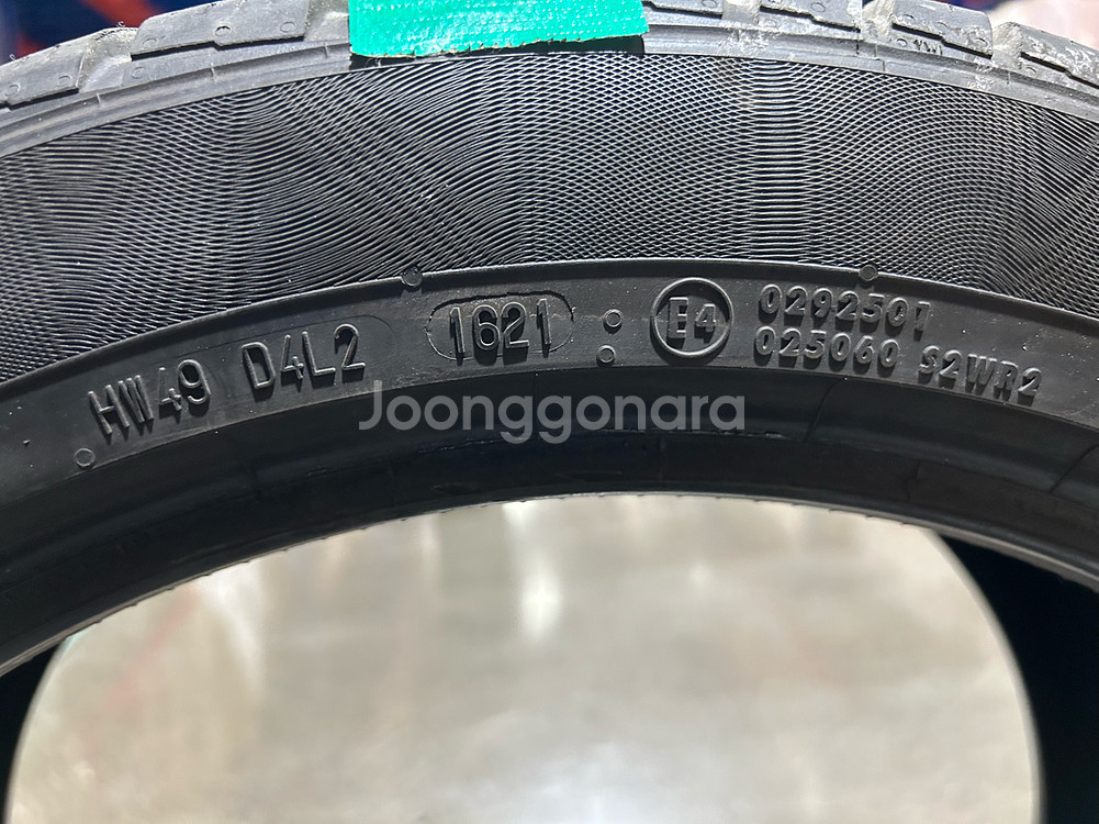 콘티넨탈 윈터 컨텍 타이어 한대분--3