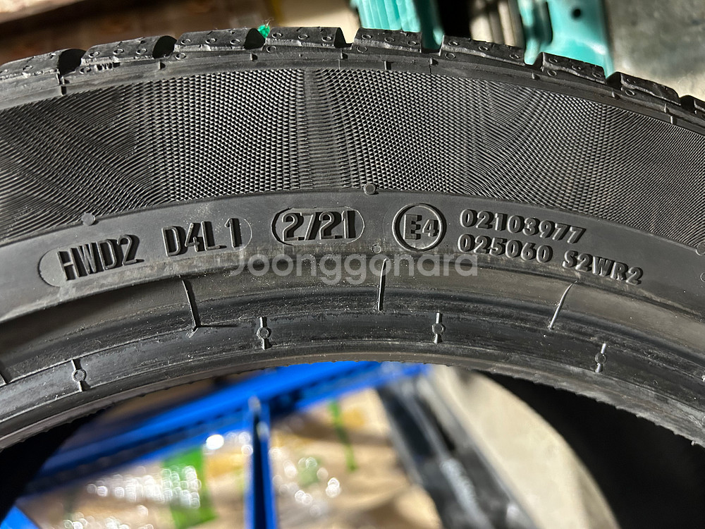 콘티넨탈 윈터 컨텍 타이어 한대분--7