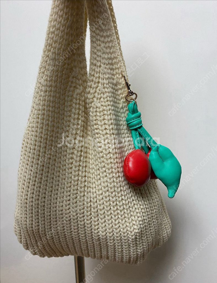 [미사용]여성 니트 백(체리키링 포함)--0