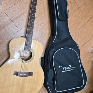 입문자용 뮤즈기타 이삭 입니다