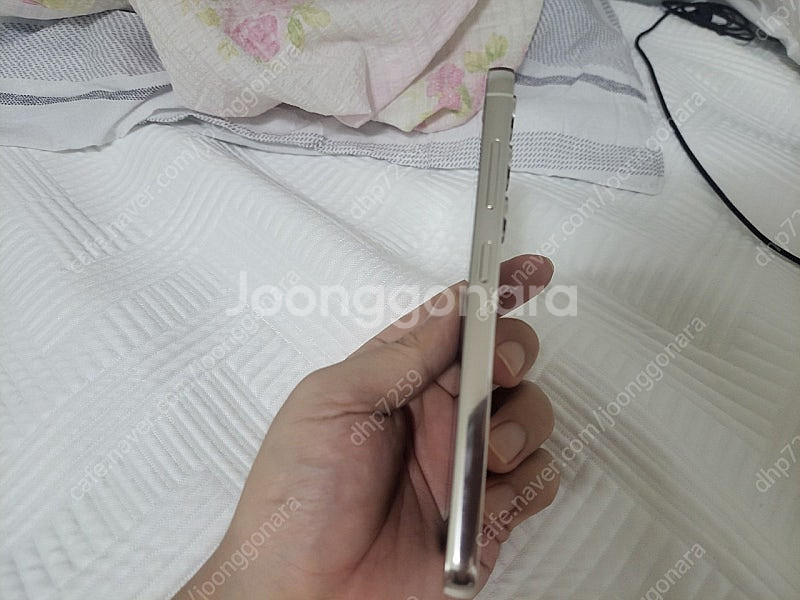 갤럭시 S23 512GB 크림 팝니다A급--3