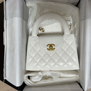 샤넬 켈리백 새상품