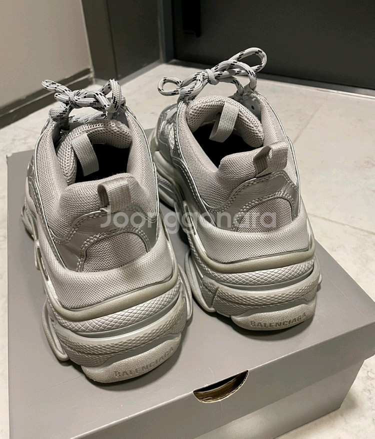 발렌시아가 트리플S 스니커즈--3