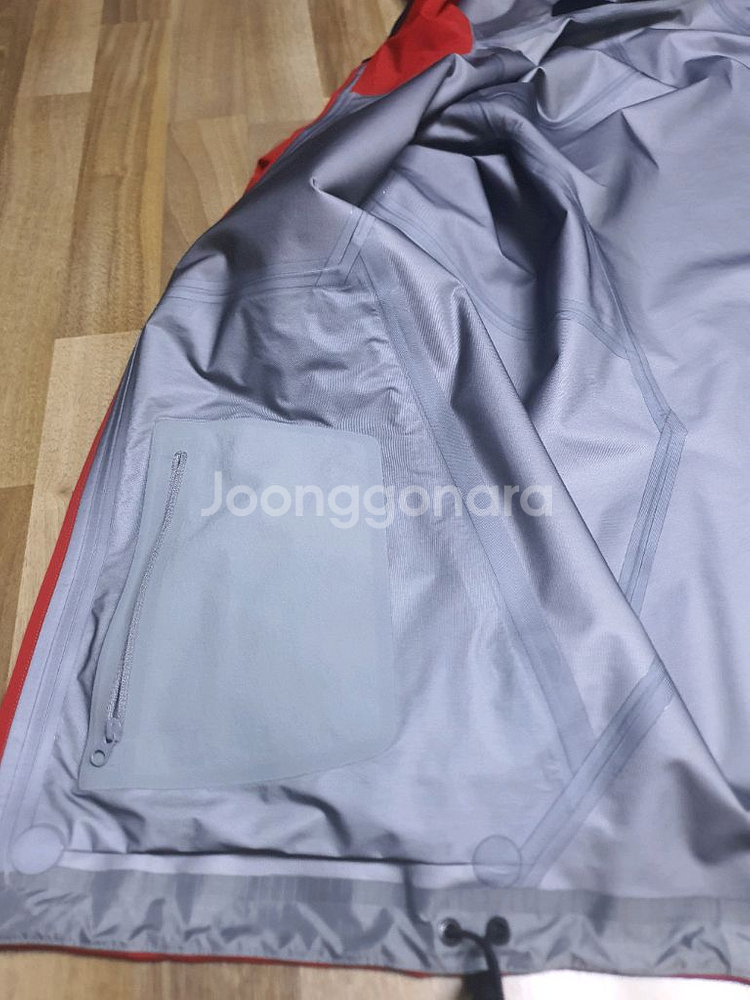 아크테릭스 랄레 바람막이--2