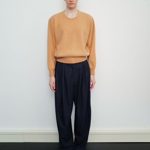 문달 Basic Round Knit in Beige니트