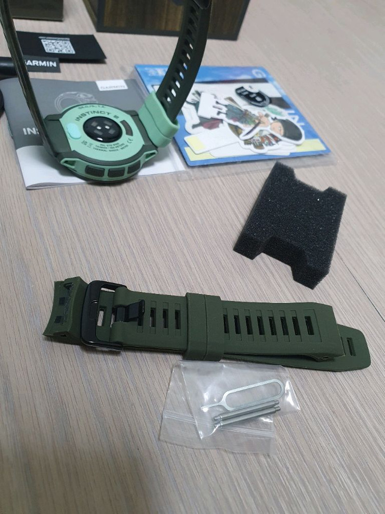 가민 인스팅트2 솔라 원피스에디션 이미지