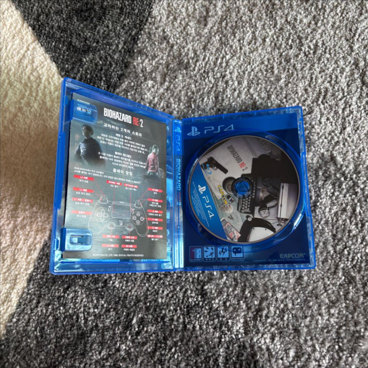 PS4 바이오하자드 RE:2--1