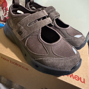 뉴발란스 브리즈 브라운 240