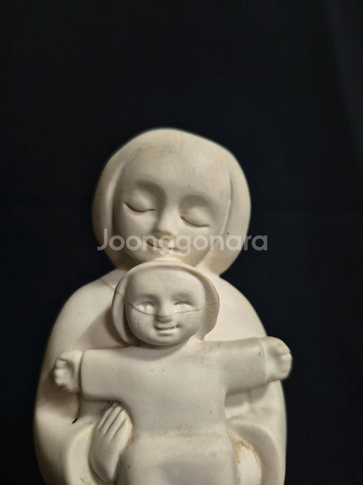 성모 마리아 조각상 2점--1