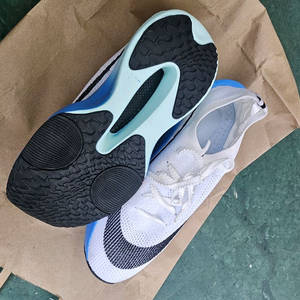 줌X런닝화 280 새제품