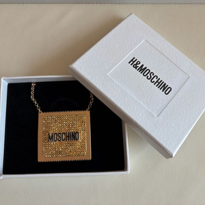 H&M 모스키노 콜라보 목걸이 (새상품)