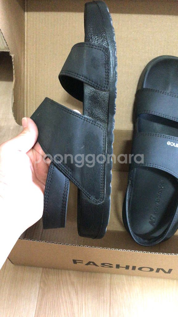 뉴발란스 샌들 250--1