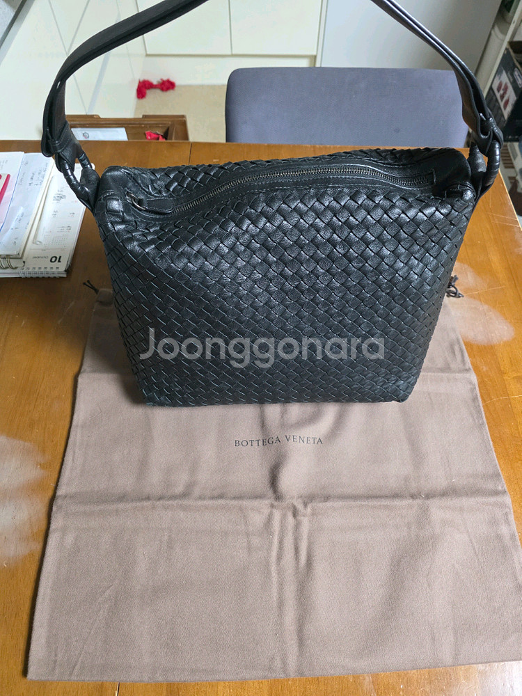 보테가 베네타 인트레치 피라미드백--4