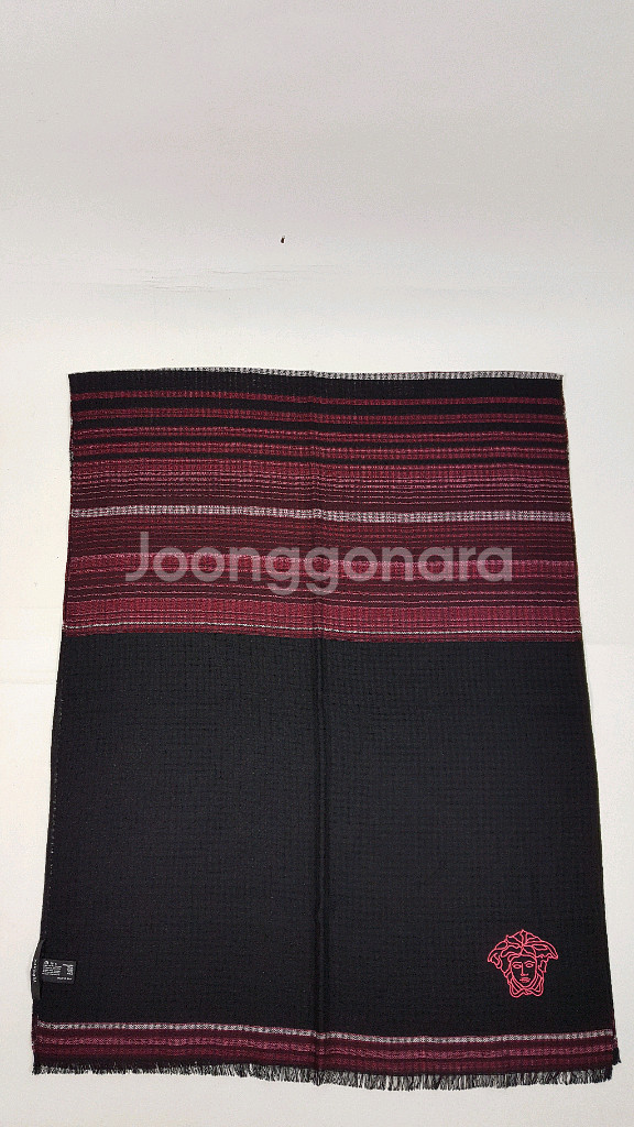 지아니베르사체 메두사 로고 검정/빨강 울 스카프--1