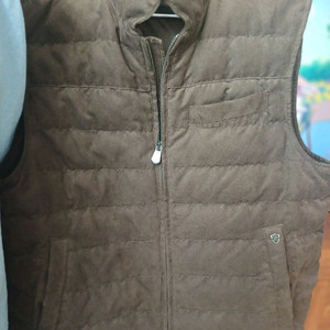 다니엘크레뮤 패딩베스트 100사이즈 2만원에 판매합니다