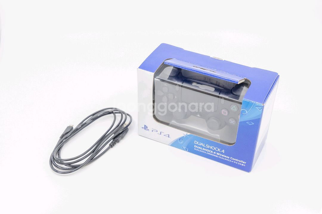 소니 플레이스테이션4 Pro (CUH-7017B)--4