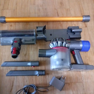 다이슨 무선청소기 V8 (SV10) 부품용