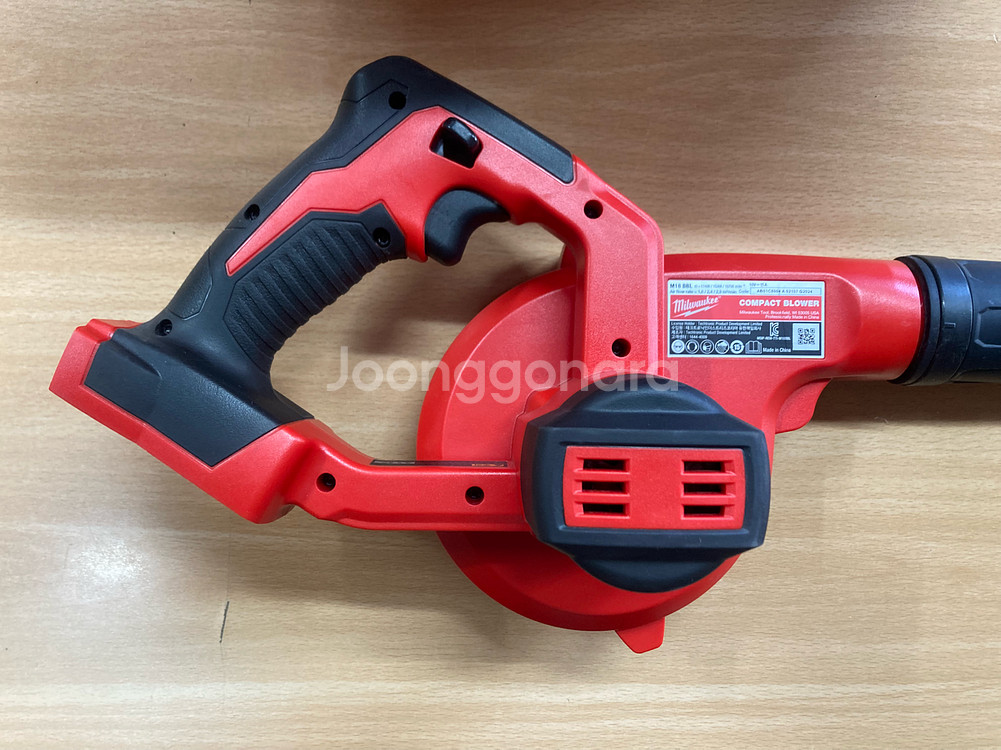 밀워키 18V M18BBL-0 파워 송풍기 베어툴--2