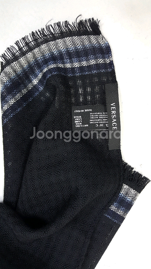 지아니베르사체 메두사 로고 검정/파랑 울 스카프--3