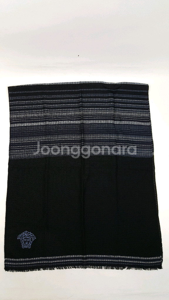 지아니베르사체 메두사 로고 검정/파랑 울 스카프--2