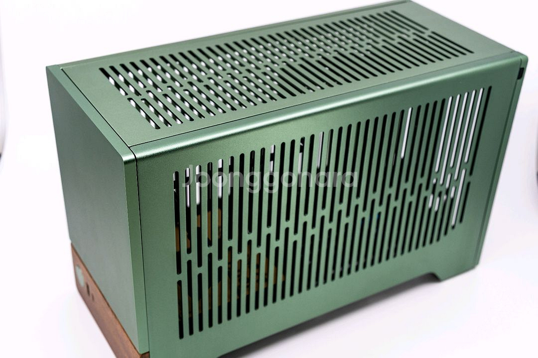 프랙탈 디자인 테라--2