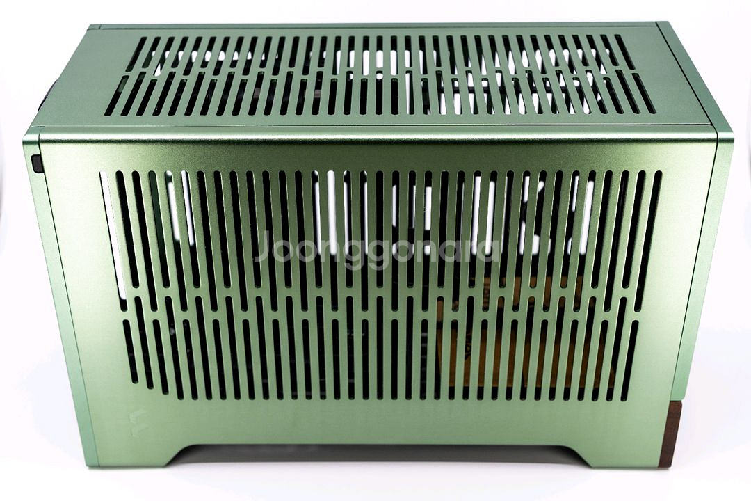 프랙탈 디자인 테라--3