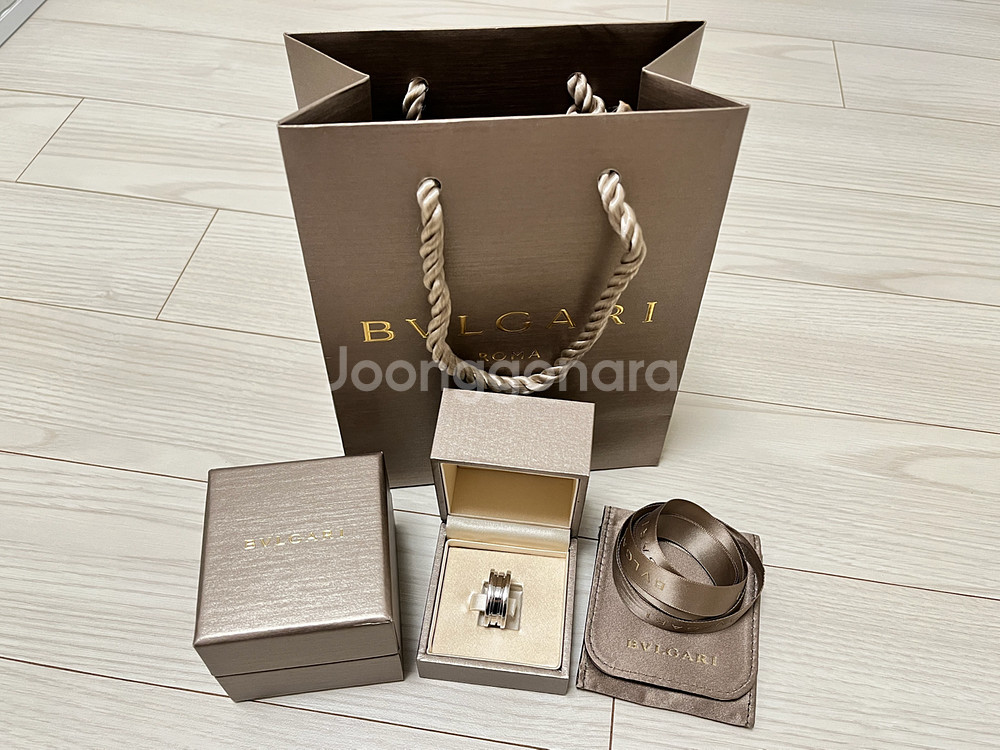 (거래중) 불가리 비제로원 링 3밴드 18k 화이트골드--3