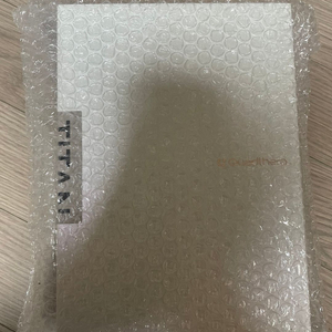 쿼드쎄라 T1 로즈골드 미개봉 상품입니다.