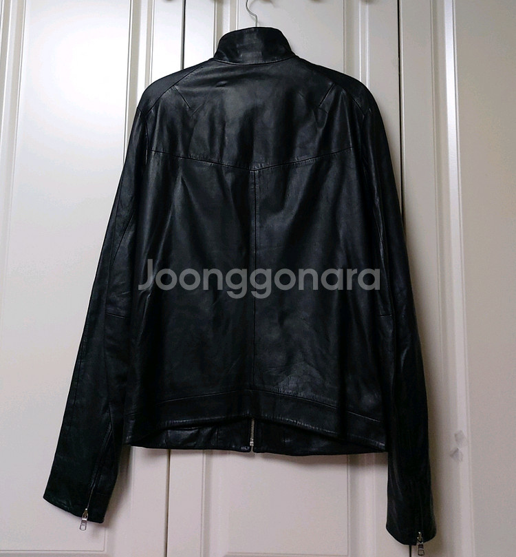 아르마니익스체인지레더자켓 95. 양가죽자켓점퍼--1