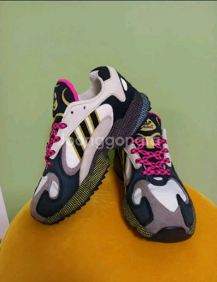 여성 아디다스 오리지널스 영원 코어블랙 운동화 (225--2