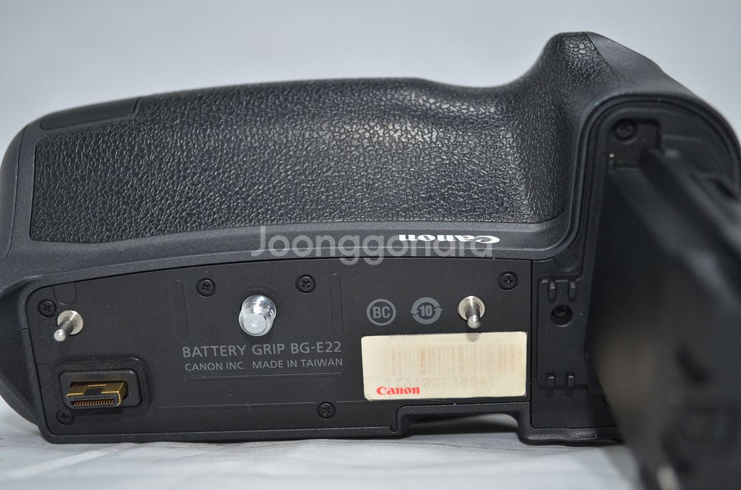 세로그립캐논BG-R10 BG-E22 BG-E20.E21 E11.E13. E14 E18.E2.E7.E6.E5.E9.--3