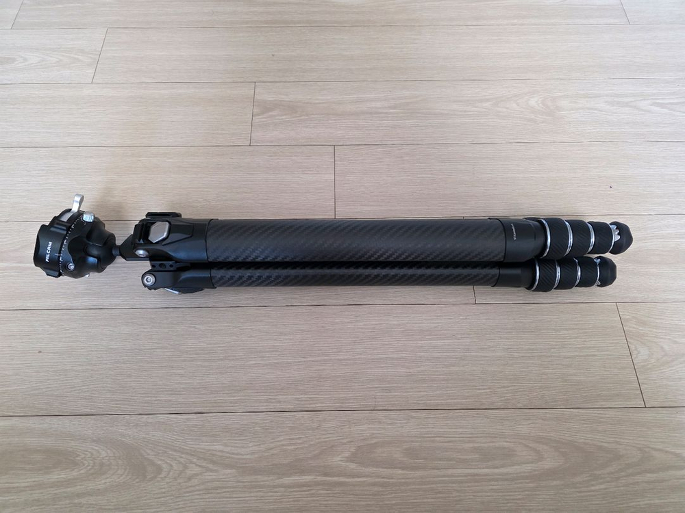 팔캠 FC4301 트리루트 퀵 락 풀카본 삼각대 팝니다. (미사용 새제품)--2