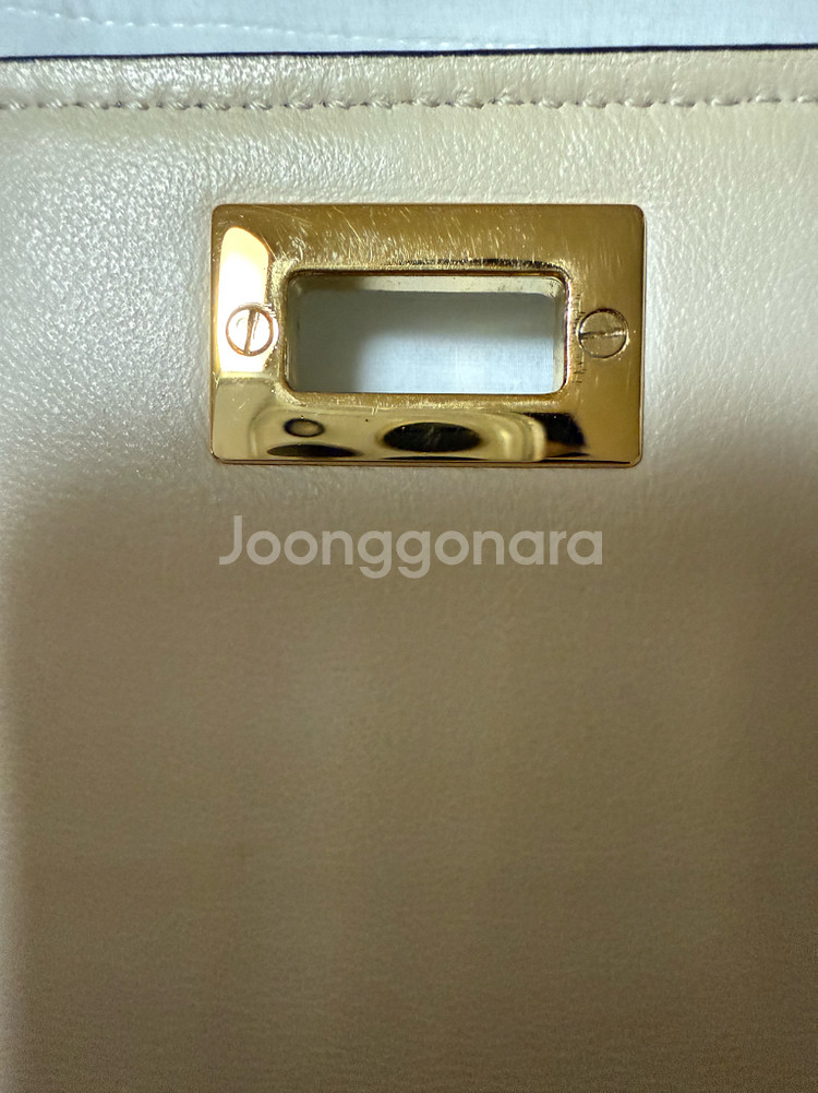 펜디 피카부 장지갑 블랙--4