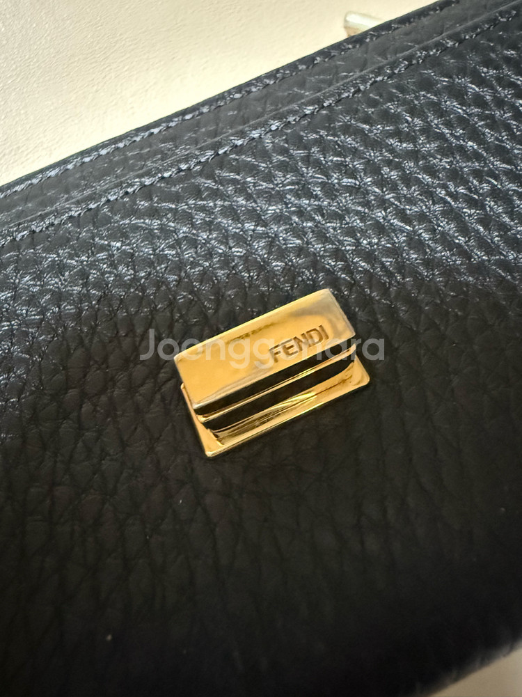 펜디 피카부 장지갑 블랙--3