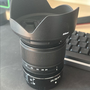 니콘 Z 24-70mm f/4 S 렌즈