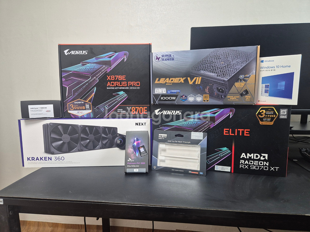 9800X3D, 9070XT 완본체 (모니터x)(패키징 박스 보유)--1