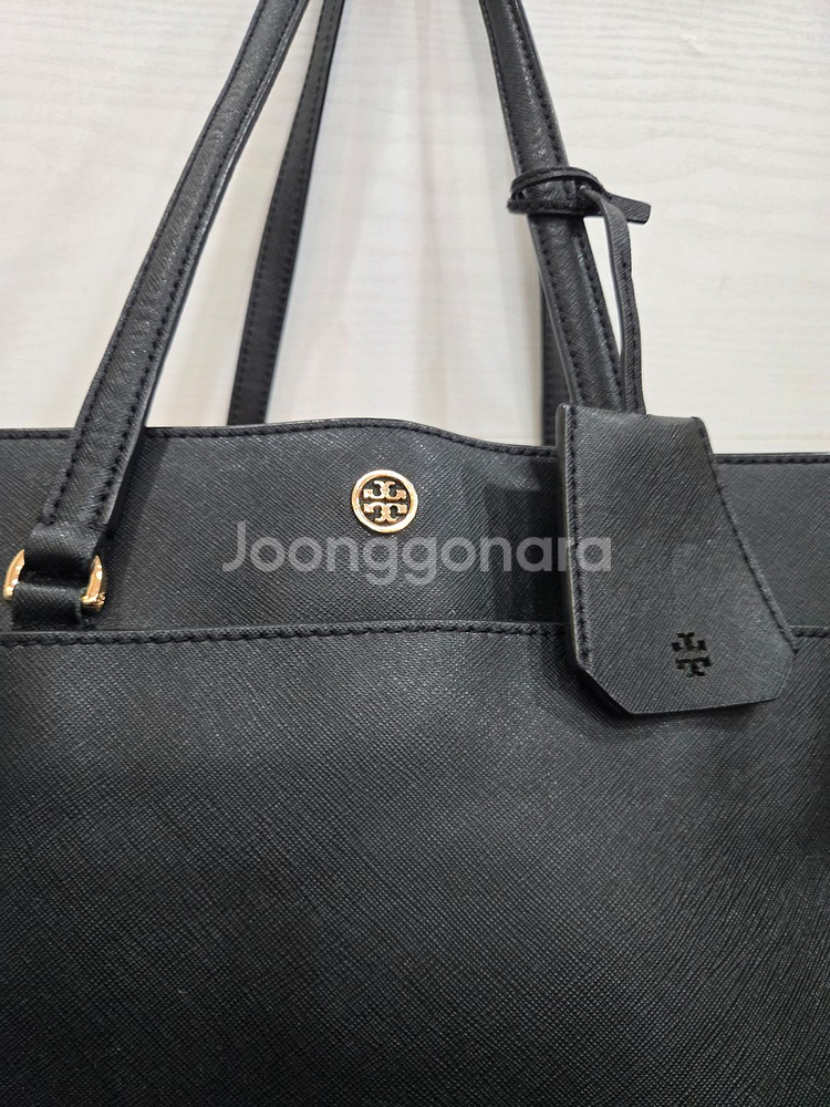 토리버치 숄더백 가방! 수납공간 넓어요!--1