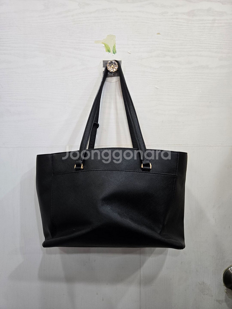 토리버치 숄더백 가방! 수납공간 넓어요!--2