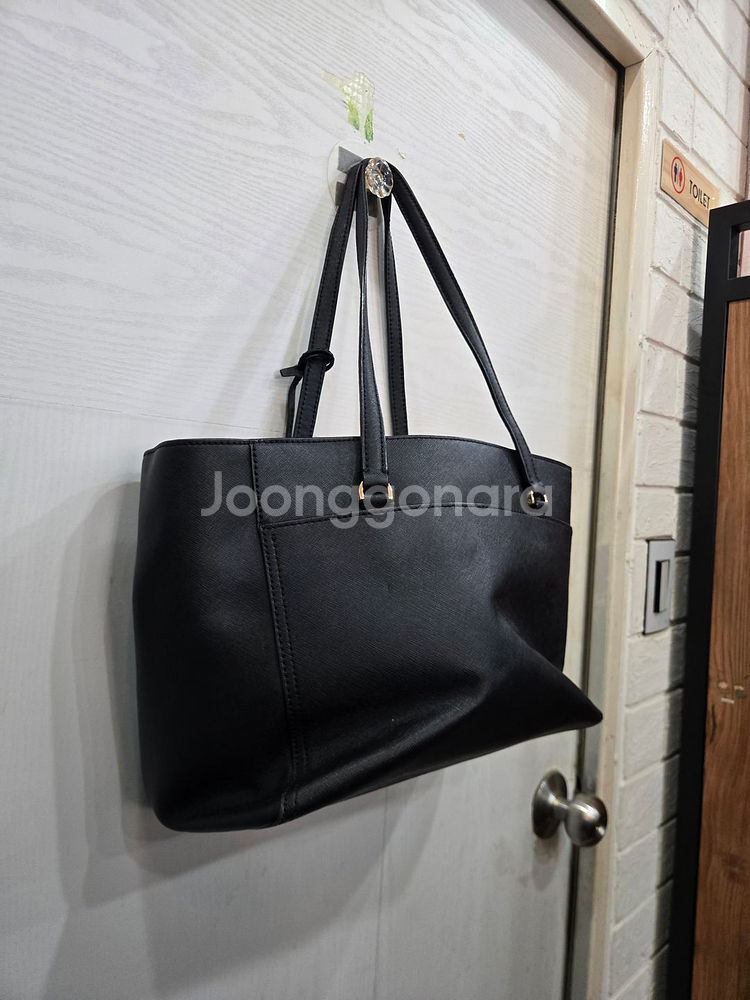 토리버치 숄더백 가방! 수납공간 넓어요!--3