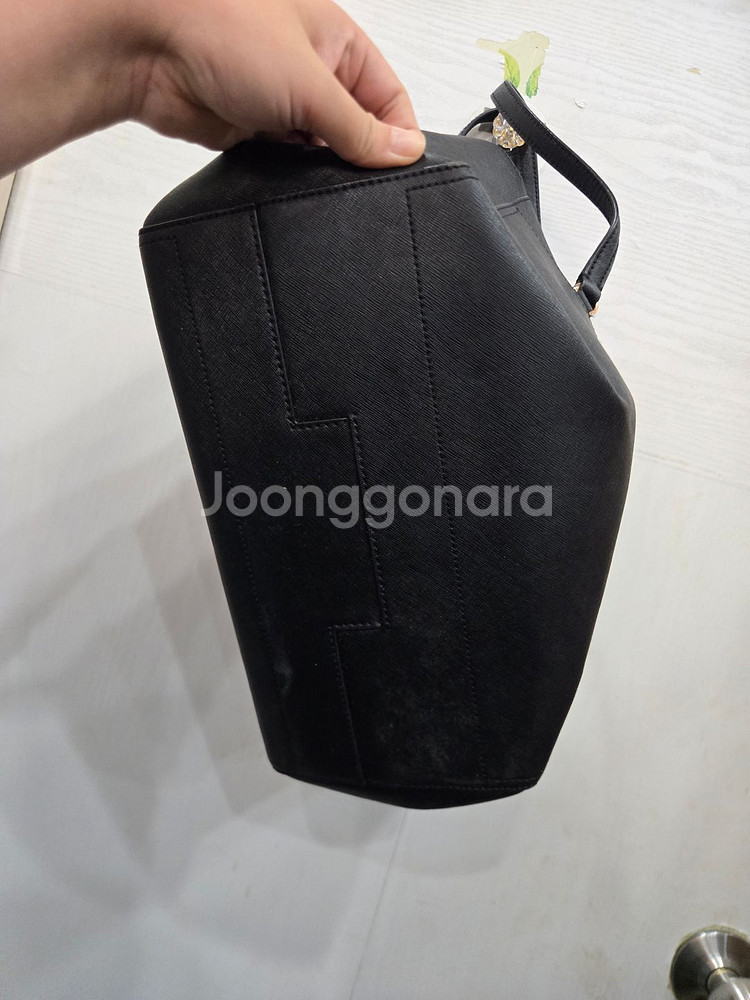 토리버치 숄더백 가방! 수납공간 넓어요!--4