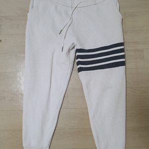 톰브라운 조거팬츠